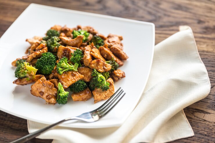 Chicken With Grilled Broccoli 
Chicken with grilled broccoli is an easy and delicious recipe that will help you maintain a healthy diet. The recipe is simple to make and can be cooked in just 25 minutes. It is a great way to get the protein, vitamins and minerals you need while still enjoying the taste of the dish. To make this dish, you will need boneless, skinless chicken breasts, olive oil, garlic, salt, pepper, and fresh broccoli. First, season the chicken with salt, pepper and garlic. Next, heat the oil in a large skillet and add the chicken. Cook the chicken until it is golden brown and cooked through. Finally, add the broccoli to the skillet and cook for an additional five minutes. Serve the chicken and broccoli with a side of your favorite vegetables for a complete and nutritious meal.